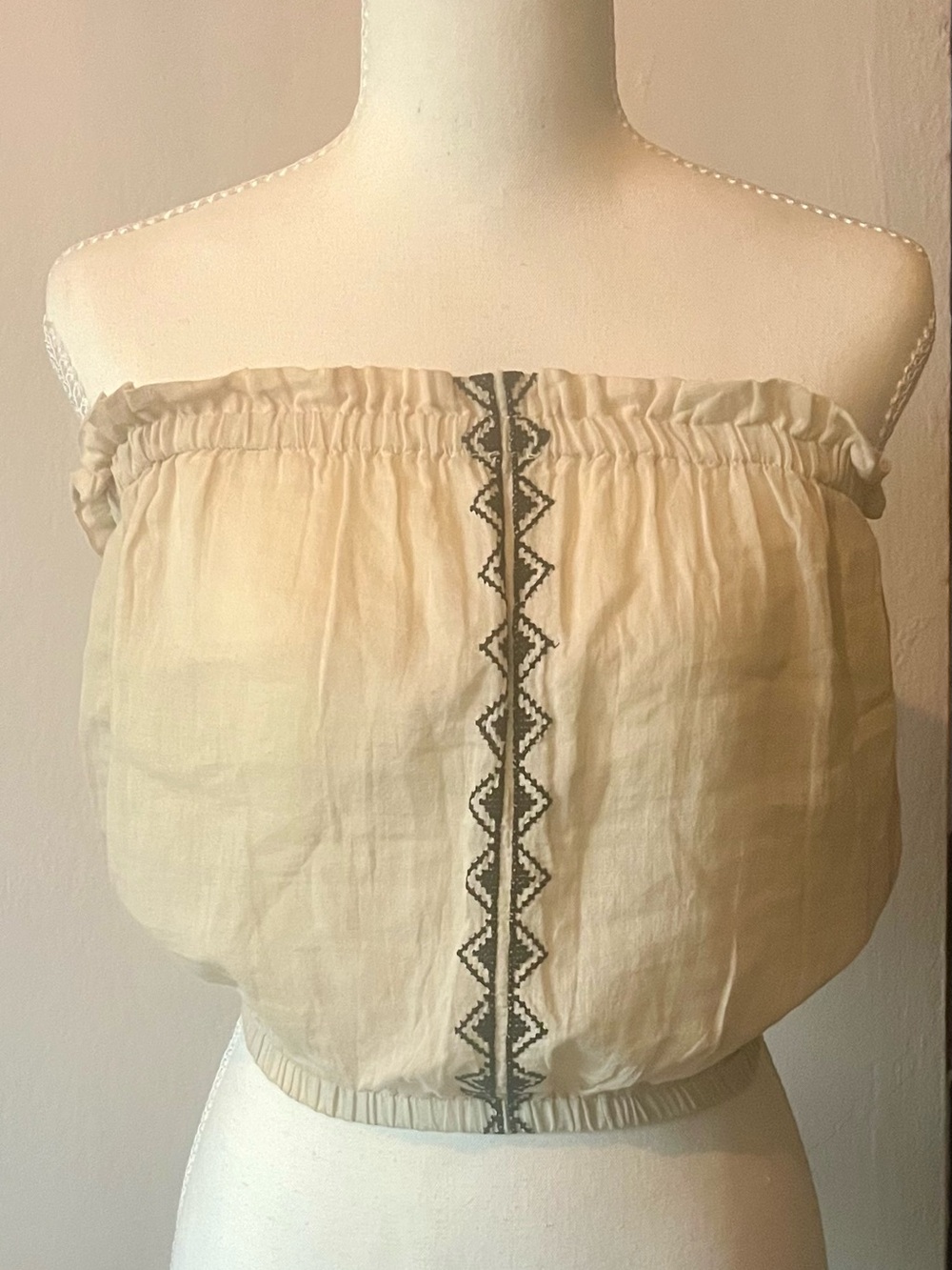 Elan strapless Embroidered Crop Top in Cream
